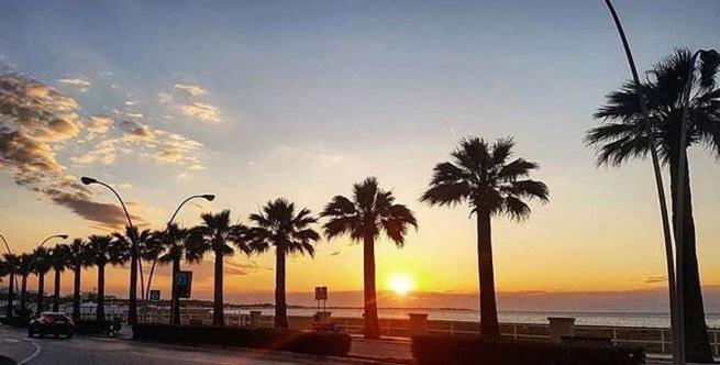 Casa Vacanze De Nittis Barletta Bagian luar foto